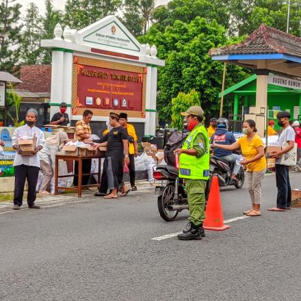 Album : Relawan Tamanmartani